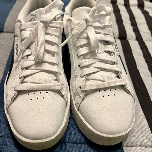 Puma - Picture 2 of 3